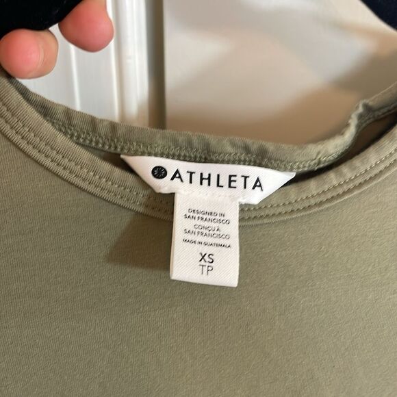 Athleta Essential Tee - Picture 3 of 3